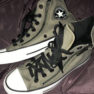 BRAND NEW - Converse High Tops